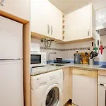 Perfect Location, 50 M Away And Pool * Benalmádena