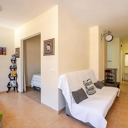 Perfect Location, 50 M Away And Pool Benalmadena