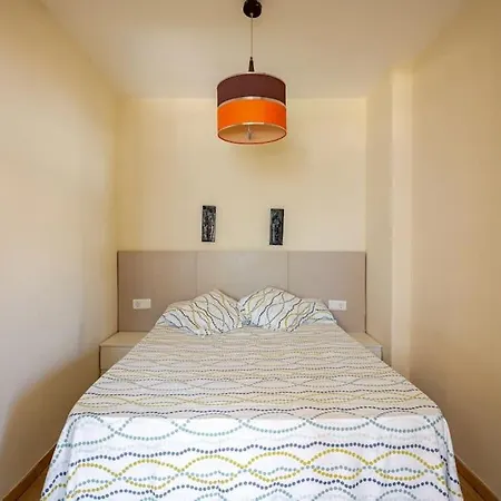 Perfect Location, 50 M Away And Pool Apartment Benalmadena