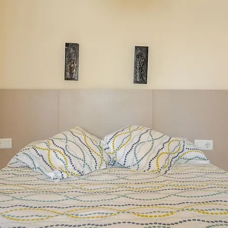 Perfect Location, 50 M Away And Pool Benalmadena